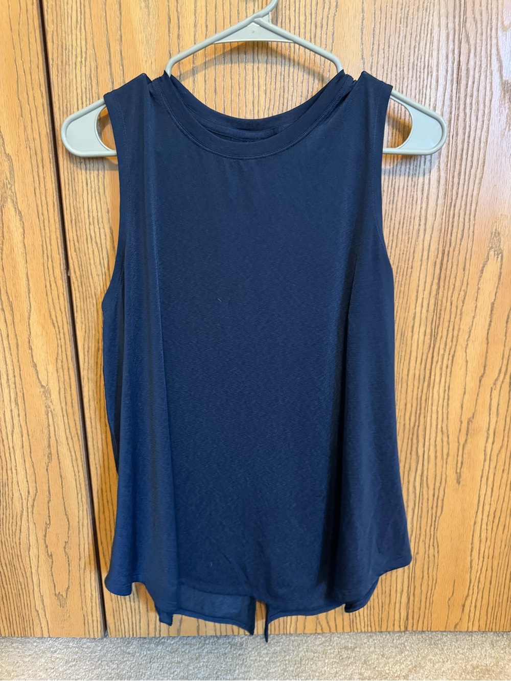 Lululemon Lightweight Split-Back Training Tank Top